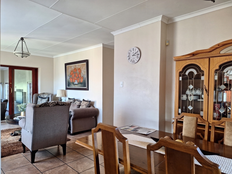 3 Bedroom Property for Sale in Strelitzia Park Eastern Cape